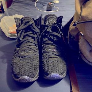 Black & Blue Bottom Lebron